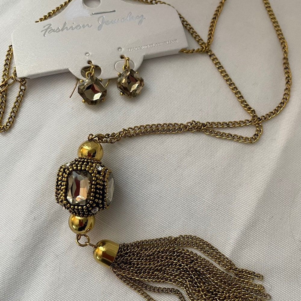 Antique Gold Tassel necklace and Earring set